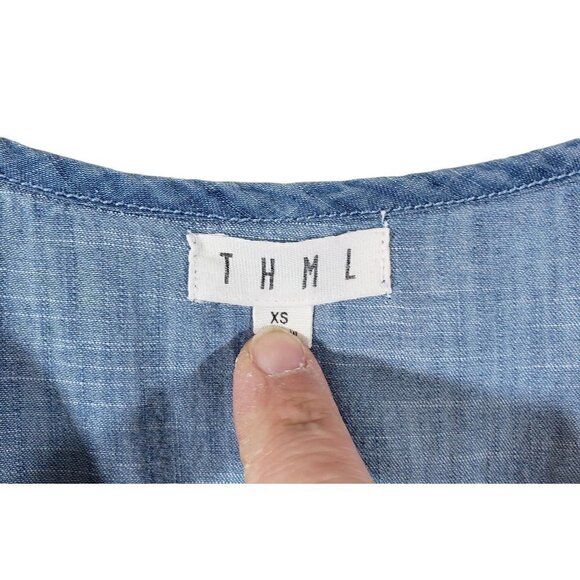 THML Womens SS Top Sz XS Chambray Embroidered Design Blue White 100% Cotton EUC - Picture 5 of 11